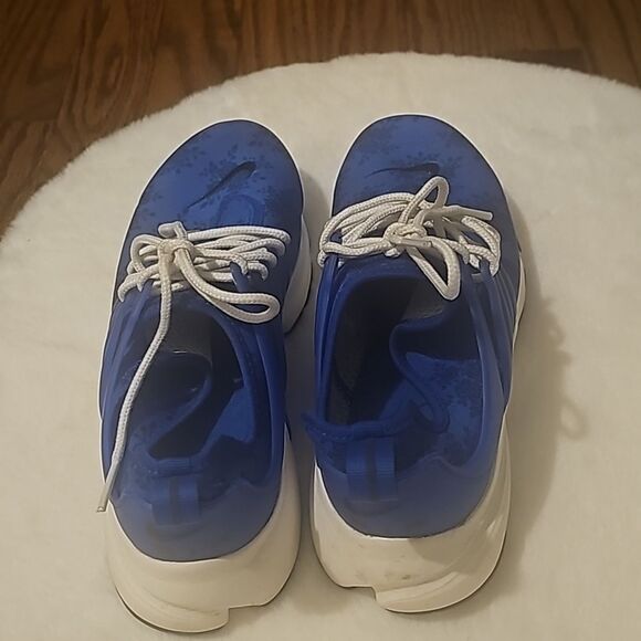 Gently Worn Ladies Floral print Racer  Blue Sail Nikes - Picture 3 of 5